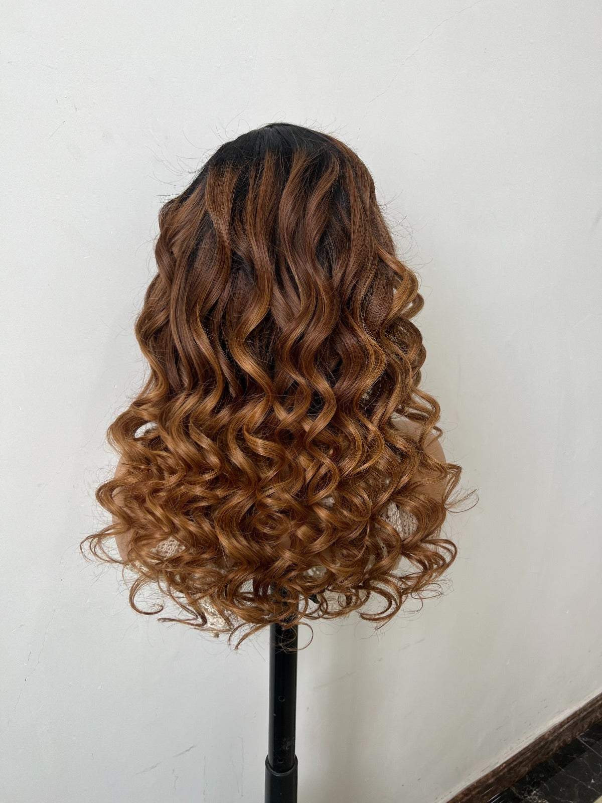 Bodywave dégradé noir marron chatain clair- densité 250%