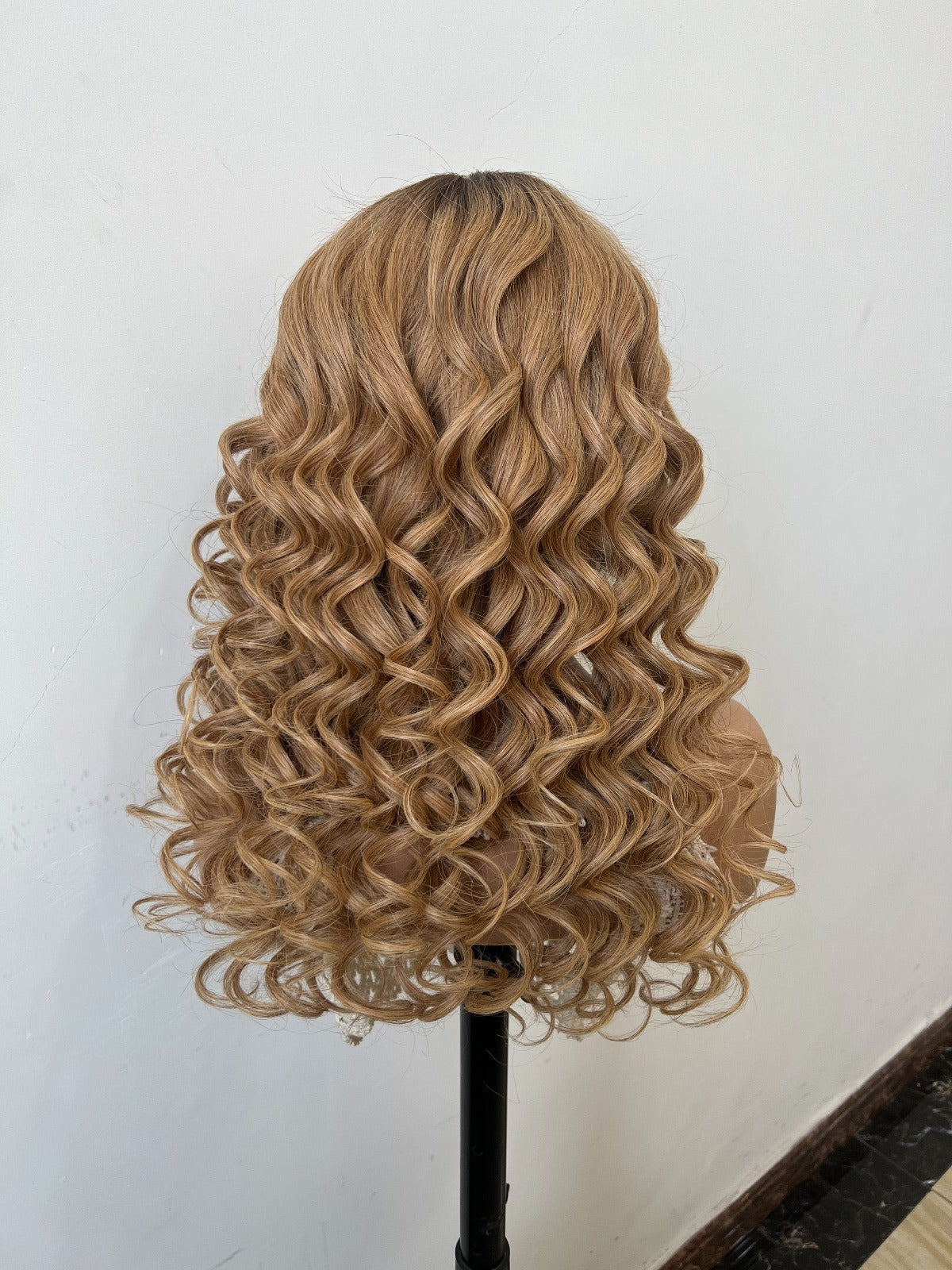 Bodywave blonde marron dégradé-  Raw Hair indien - densité 250%