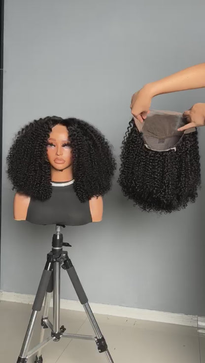 Perruque bouclée noir- frontale 13*4 - Long16 - Densité 350%